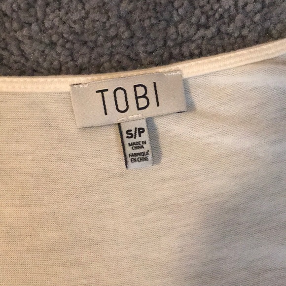 Tobi Cold Shoulder Dress - Picture 5 of 6